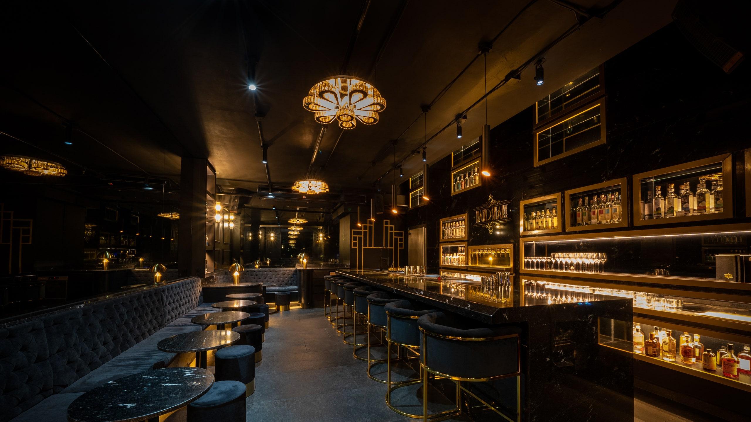 - The Best⁣ Bars and Restaurants‍ in London Offering⁤ Fourth of⁤ July Specials