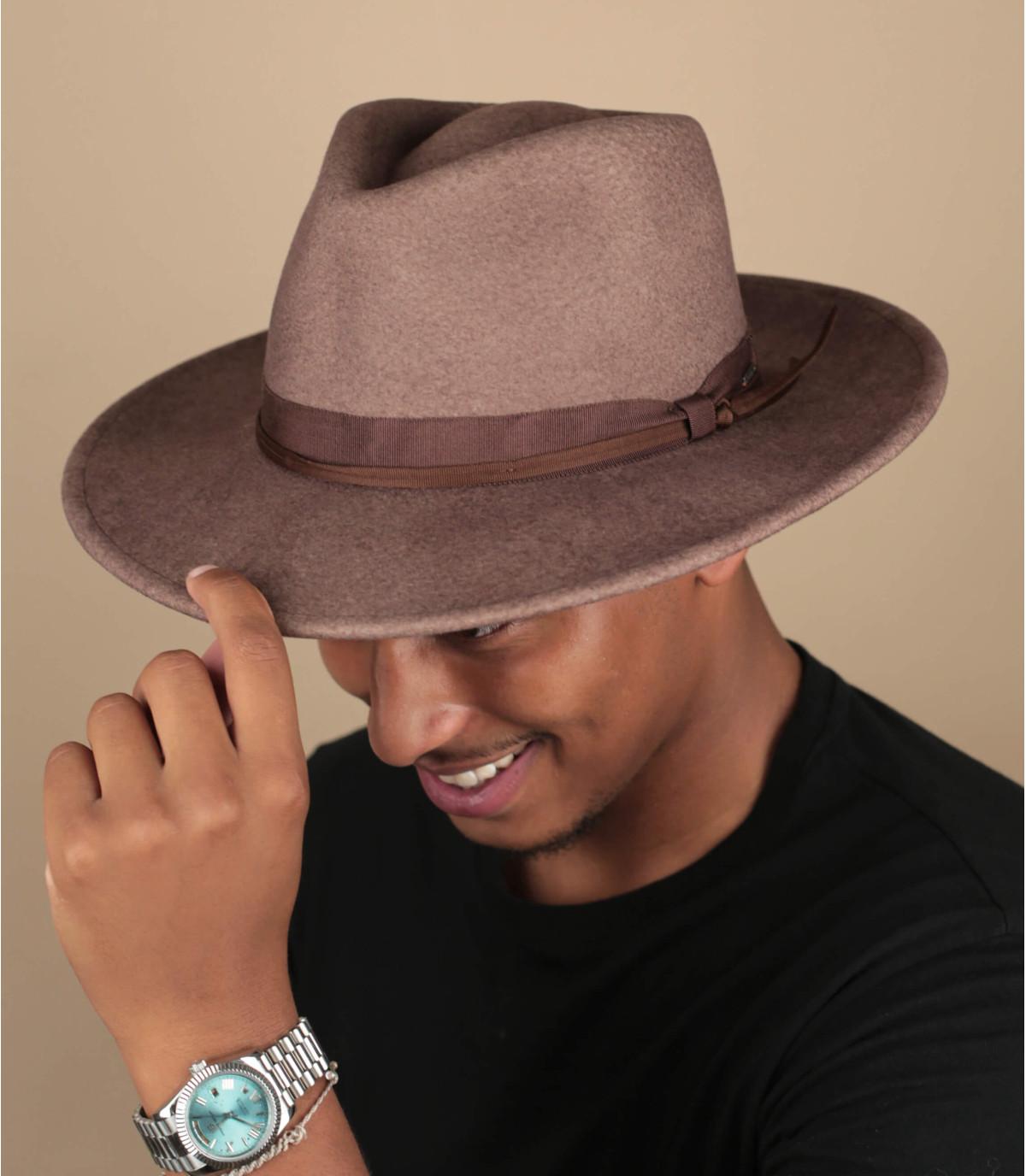 Tips‌ and Tricks for Pairing Your Brixton Rancher Hat with Different Outfits