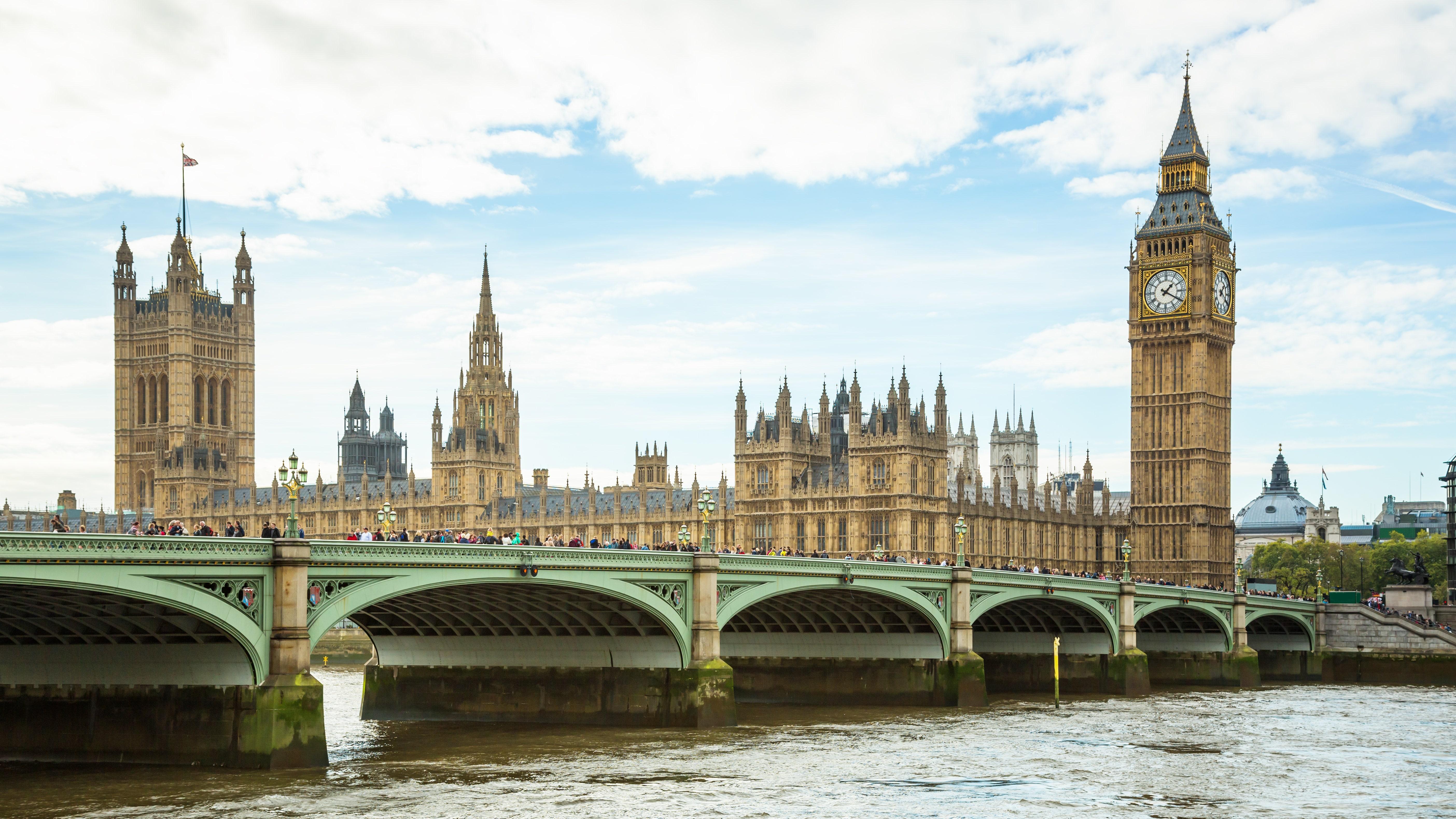 Captivating Architecture of London in 4K Detail